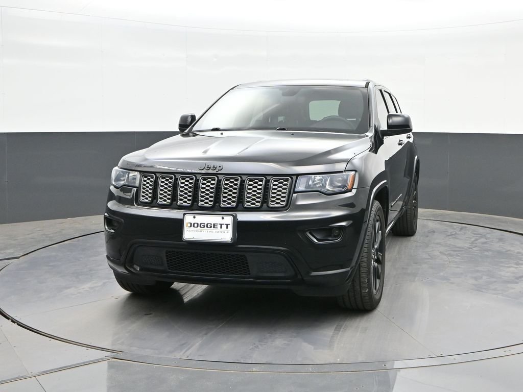 Used 2019 Black Jeep Altitude image 28