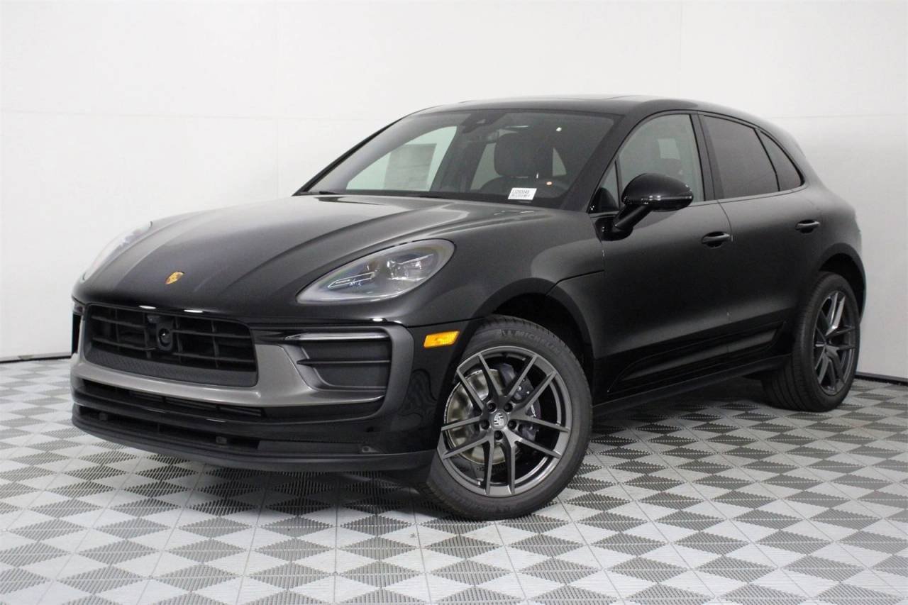 2026 Porsche Macan T's photo