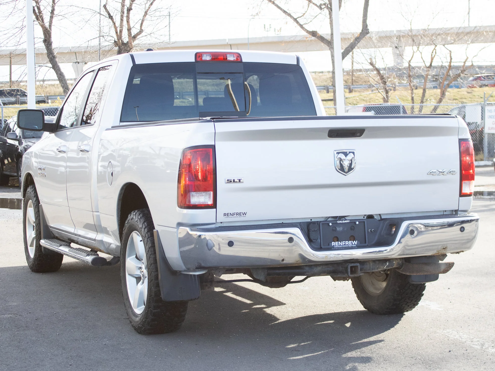 Used 2013 Silver RAM SLT* Crew Cab 4x4, 3.6L V6, Tonneau Cover, A/T Tires image 12