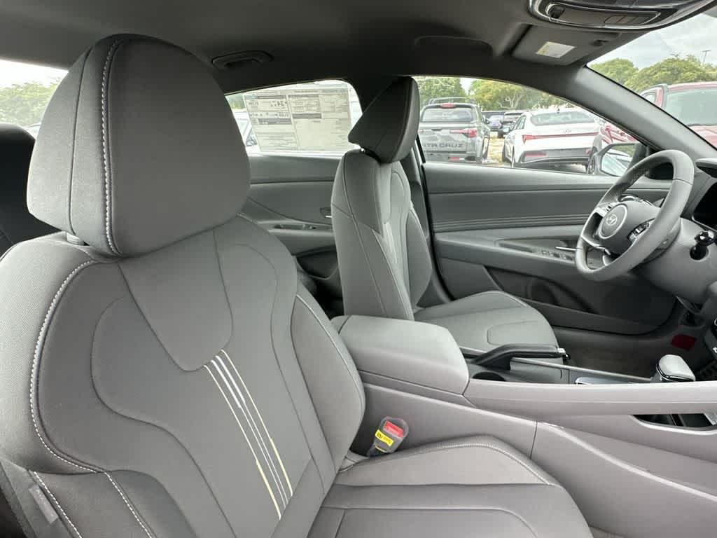 New 2026 Serenity White Hyundai SEL Sport image 27