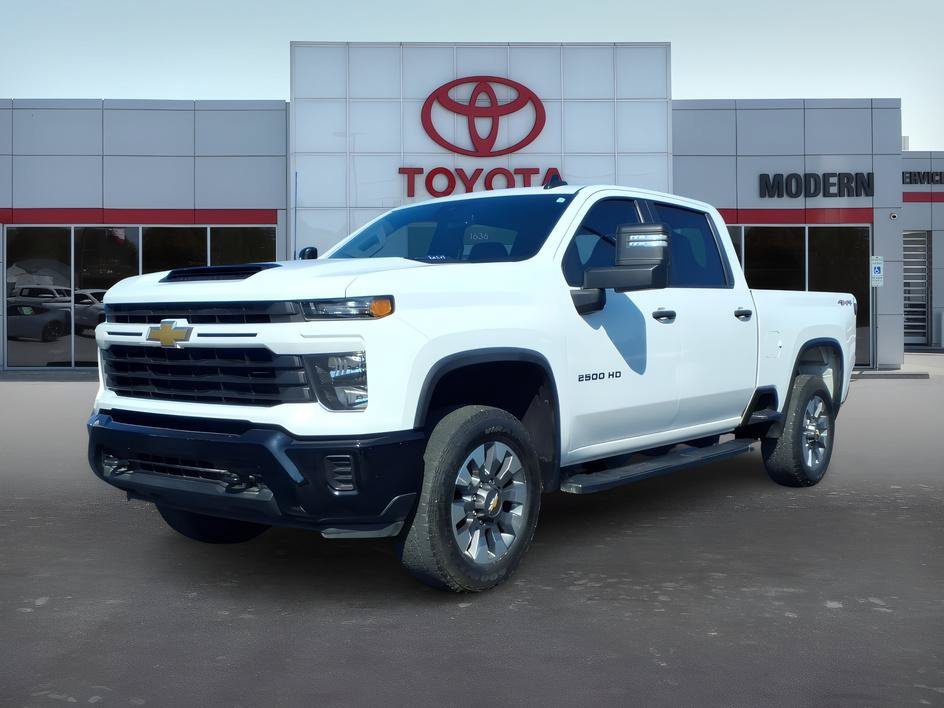 Used 2024 Summit White Chevrolet Custom image 1