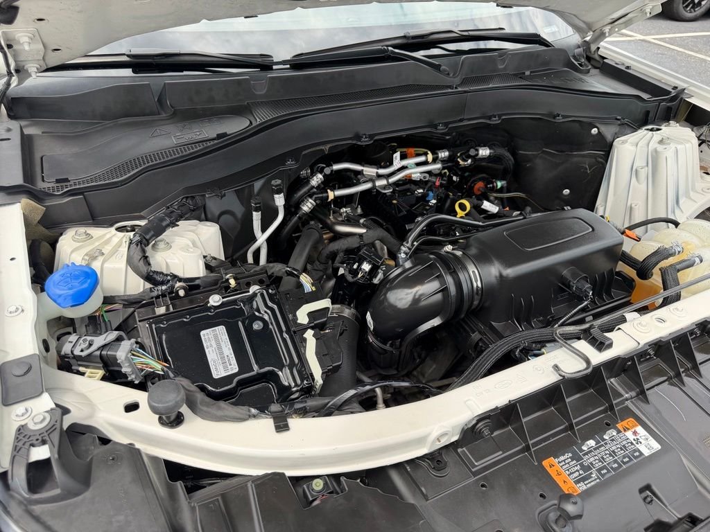Used 2023 White Ford XLT image 36