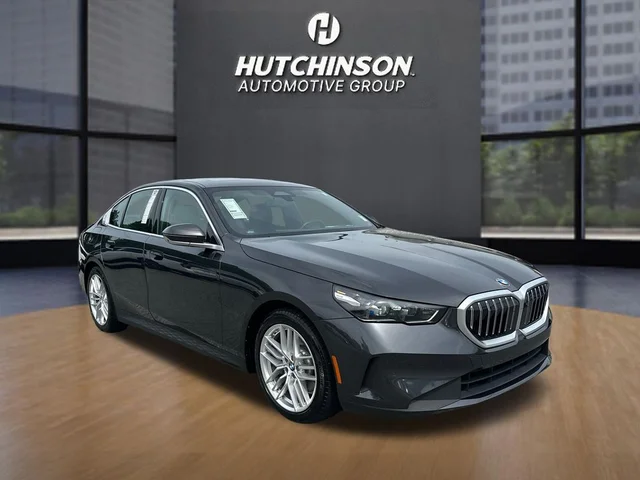 2025 BMW 5 Series 530i
