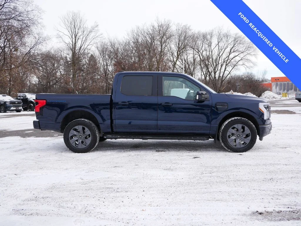Used 2022 Blue Ford Lariat image 2