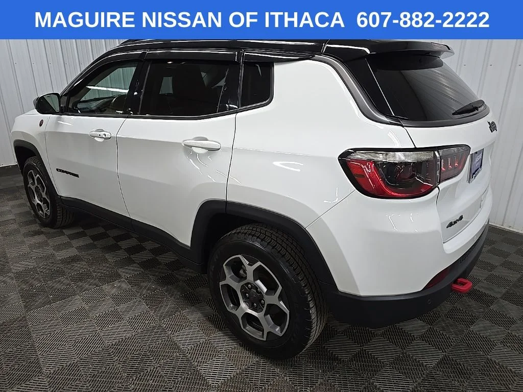 Used 2022 White Jeep Trailhawk image 9