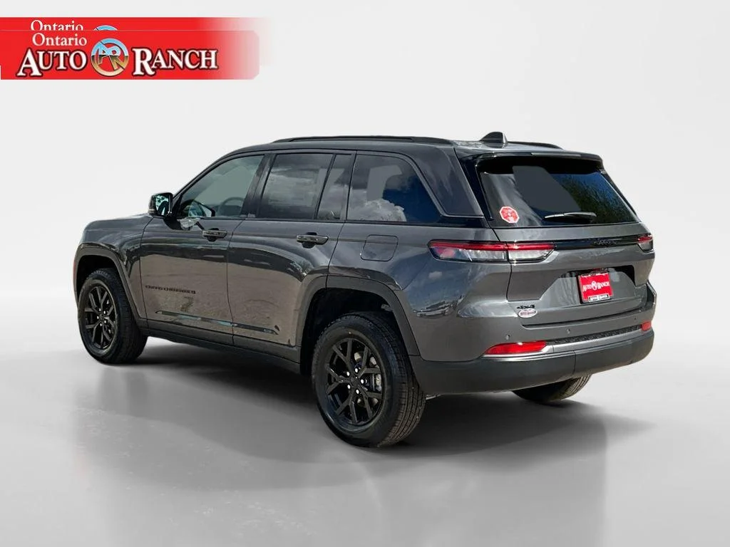 New 2026 Baltic Gray Metallic Clearcoat Jeep Laredo Altitude image 3