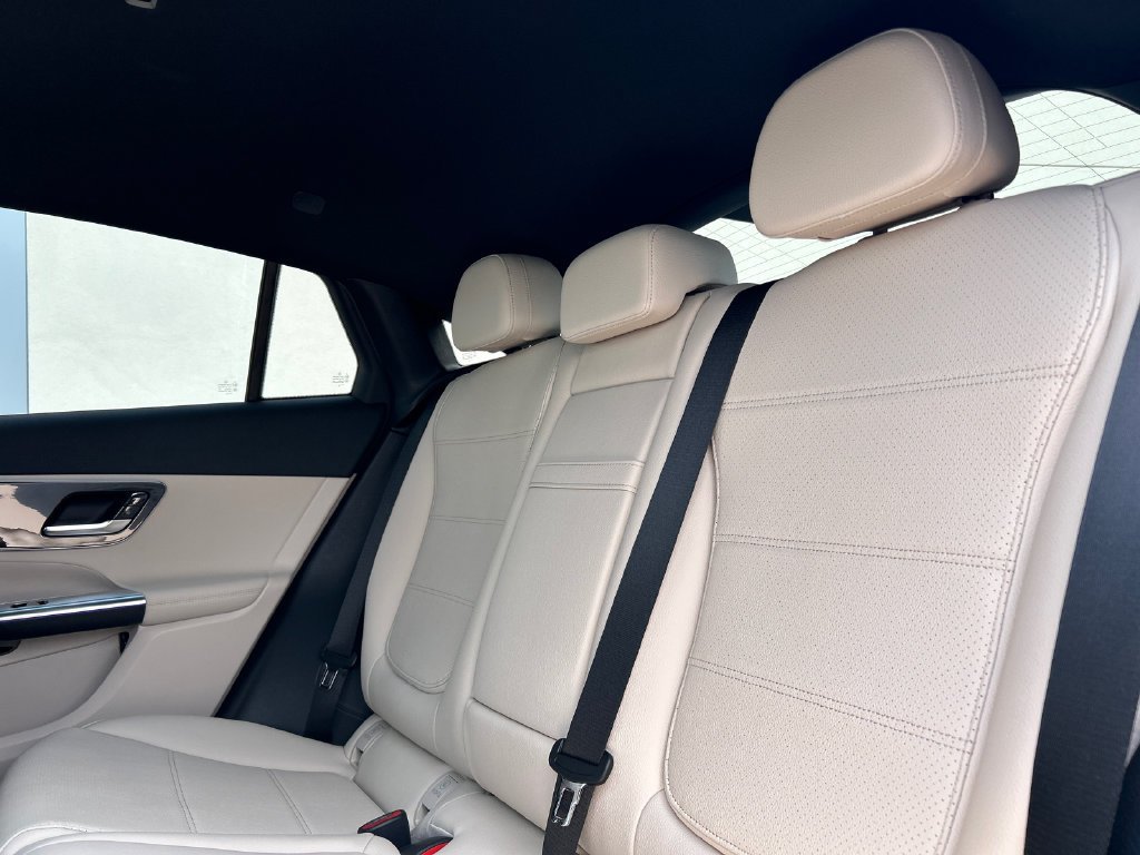 New 2026 Starling Blue Metallic Mercedes-Benz GLC 300 image 61