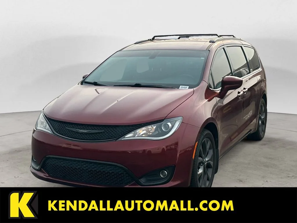 Used 2020 Red Chrysler Touring L Plus image 1