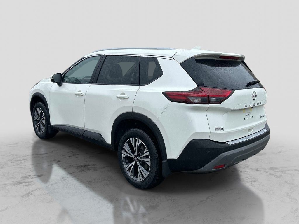 Used 2023 White Nissan SV image 3