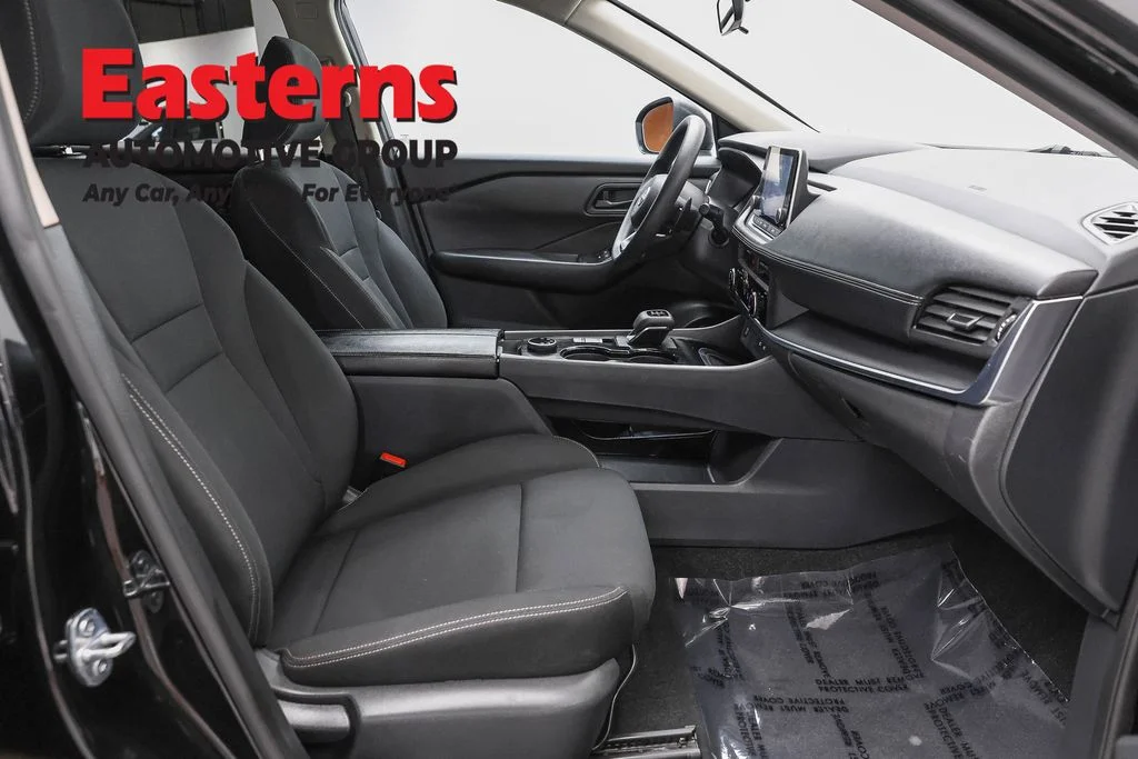 Used 2024 Black Nissan S image 25