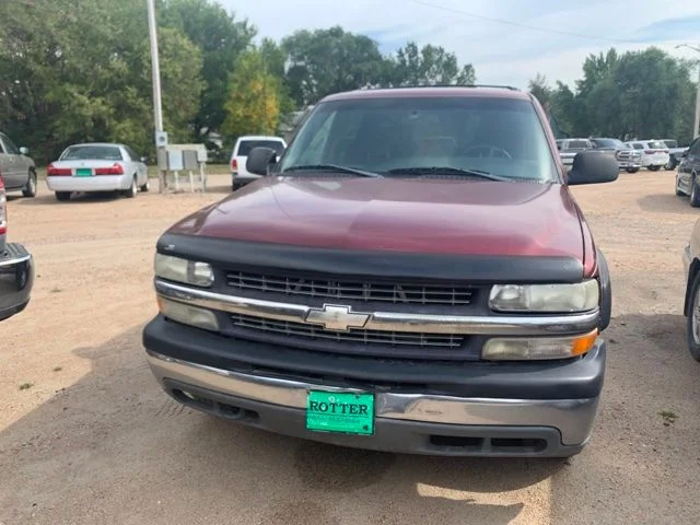 Used 2002 Red Chevrolet LS image 2
