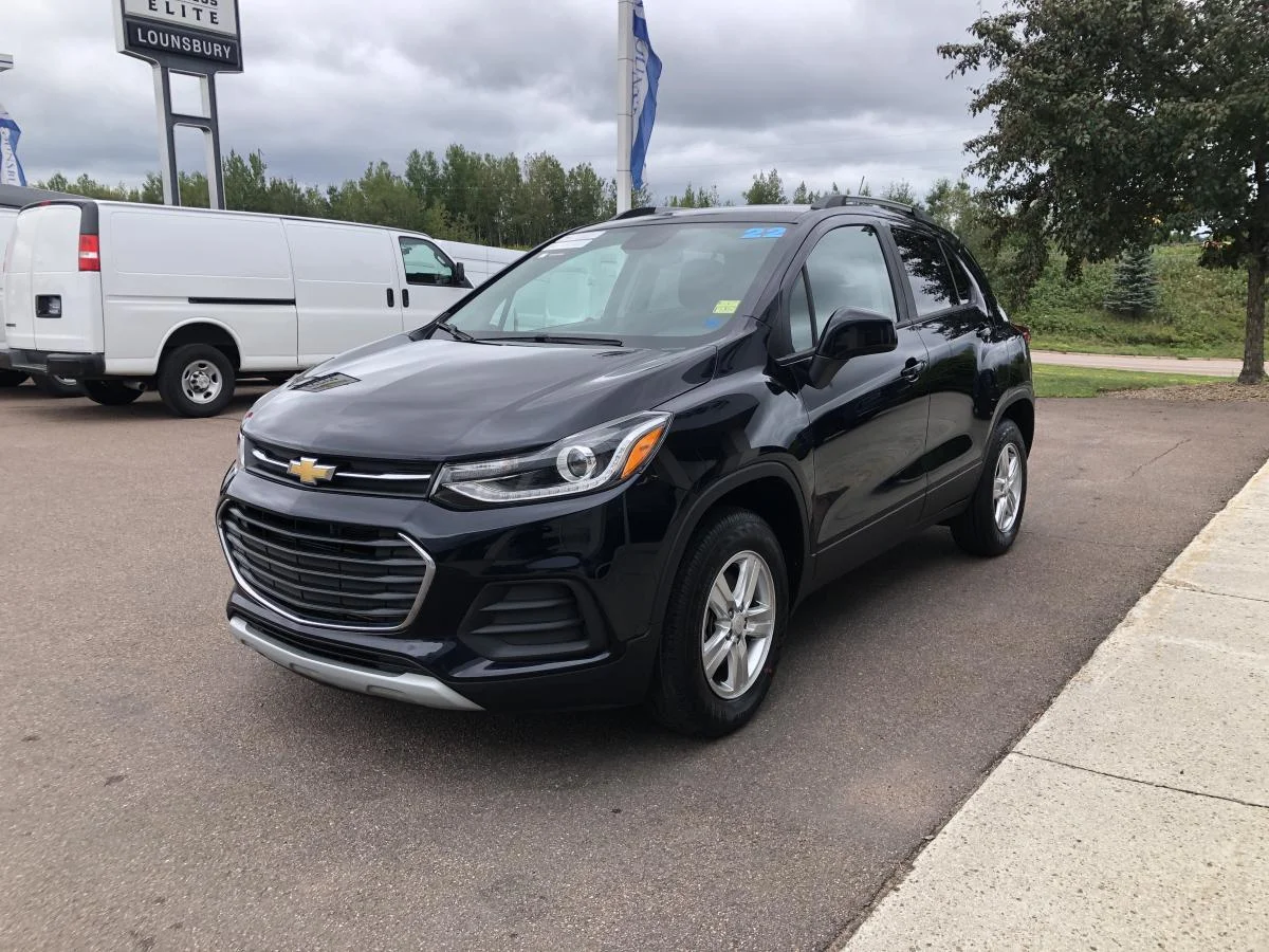 Used 2022 Blue Chevrolet Awd 4dr Lt image 5