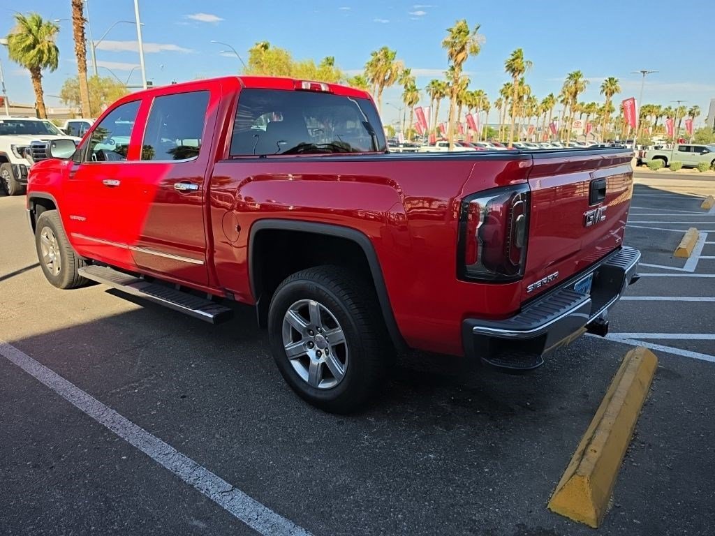 Used 2017 CARDINAL RED GMC SLT image 11