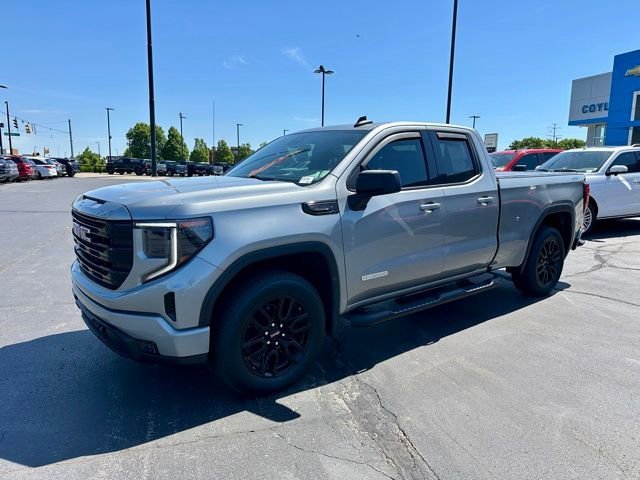Used 2023 Sterling Metallic GMC Elevation image 7