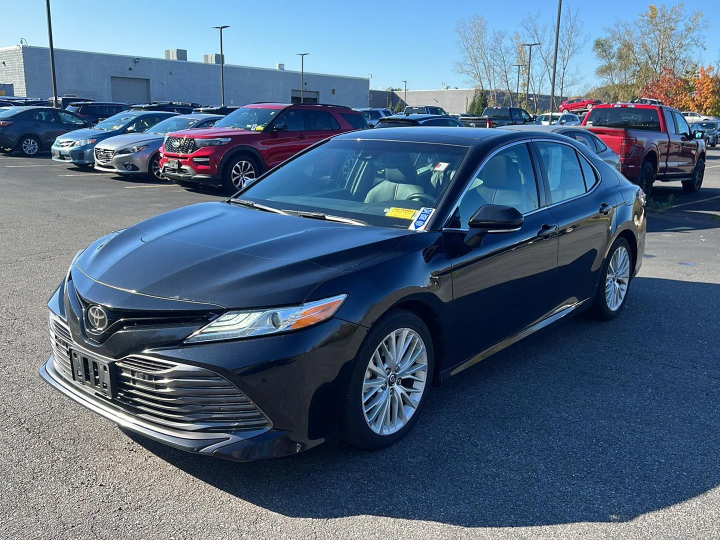 Used 2018 Midnight Black Metallic Toyota XLE image 2