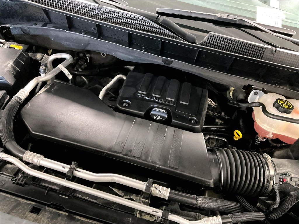 Used 2023 Gray Chevrolet Custom image 34