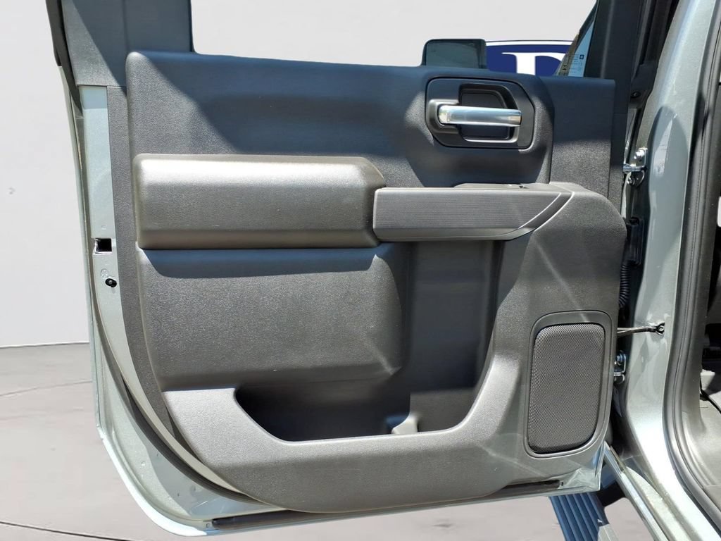 New 2026 Sterling Gray Metallic Chevrolet Custom image 27
