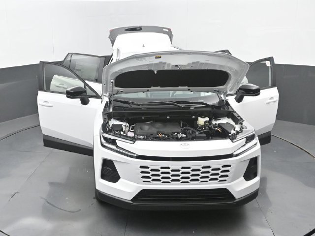 New 2026 Ice Cap Toyota XLE Premium image 33