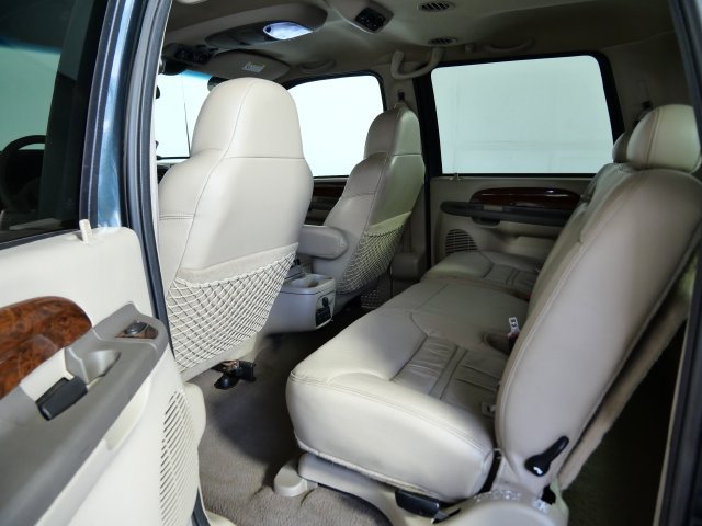 Used 2000 Green Ford Limited image 14
