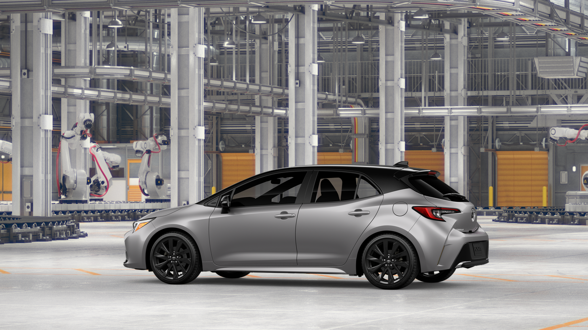 New 2027 Classic Silver Metallic with Black roof Toyota XSE image 5