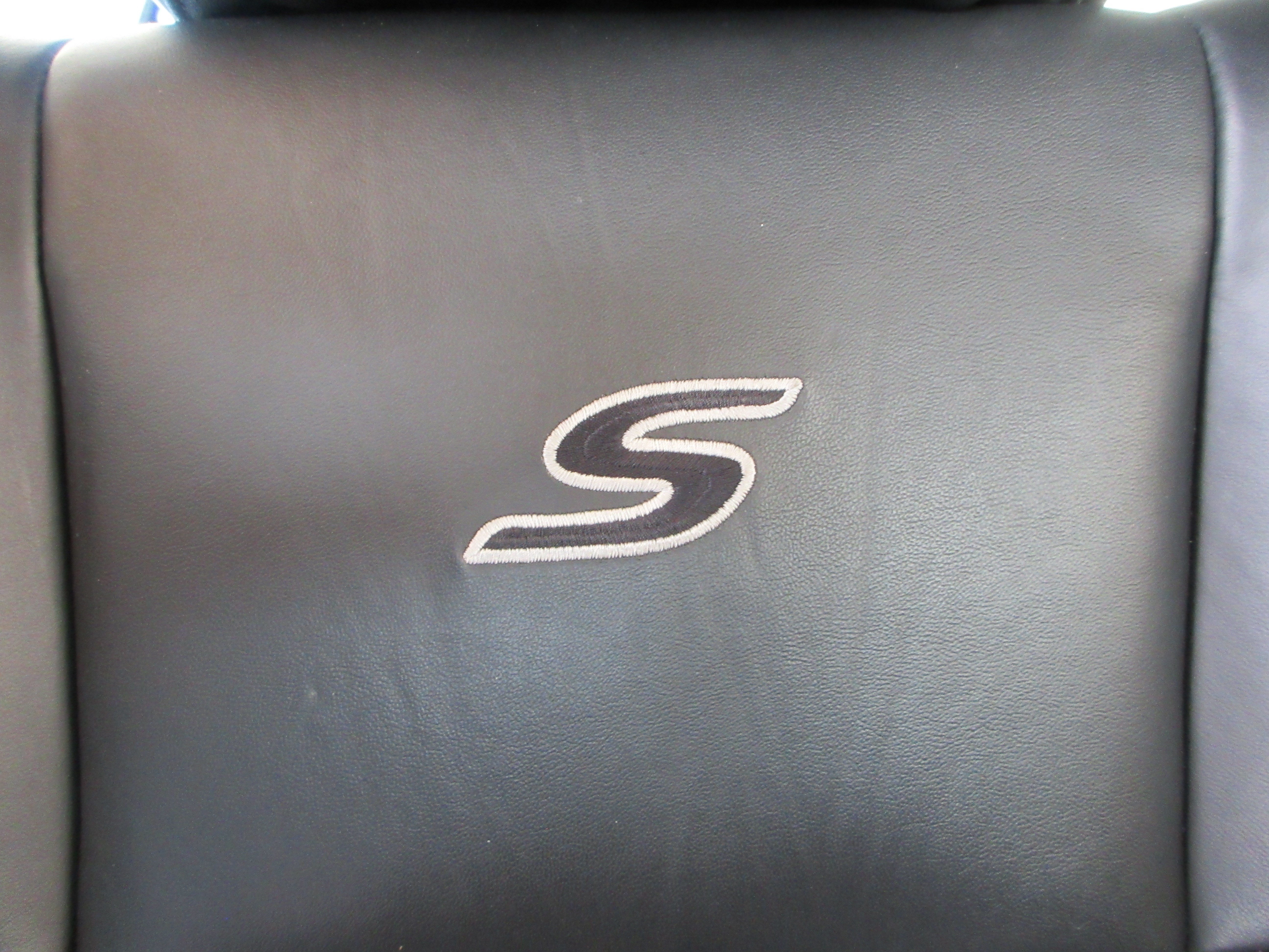 Used 2022 Bright White Clearcoat Chrysler S image 26