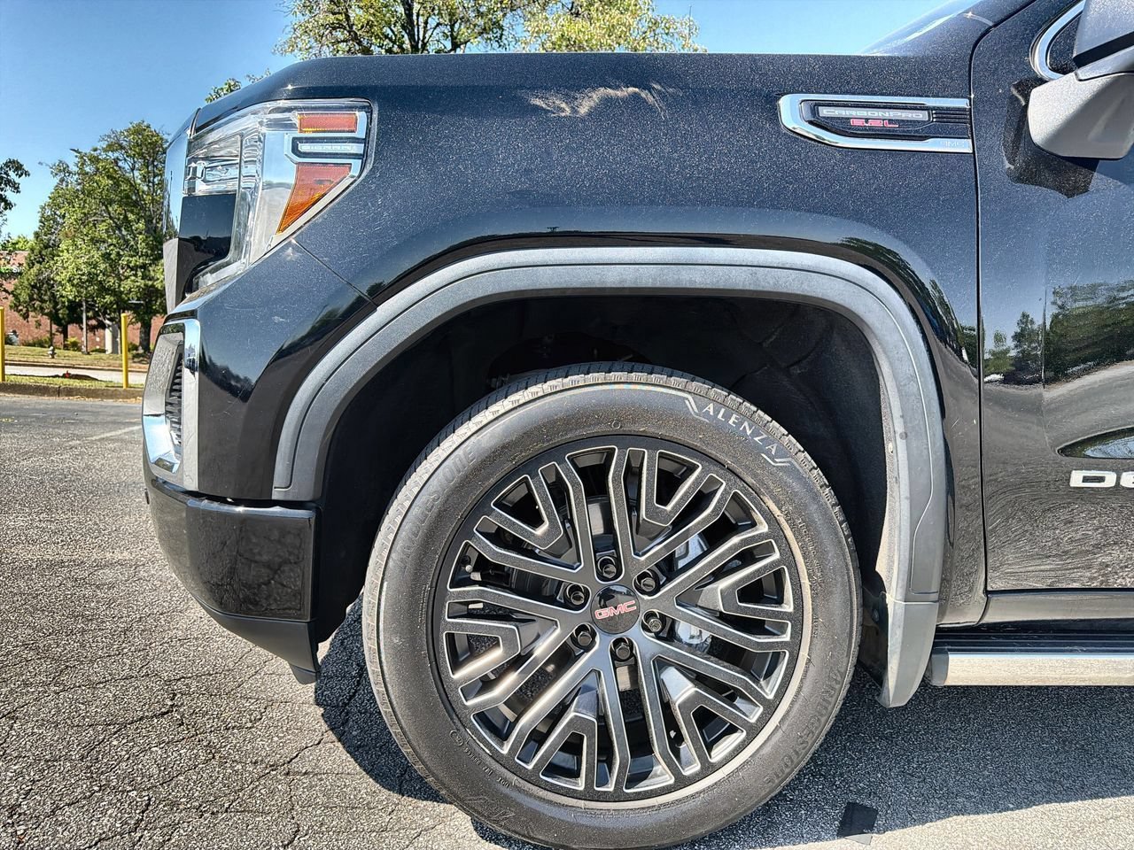 Used 2019 ONYX BLACK GMC Denali image 28
