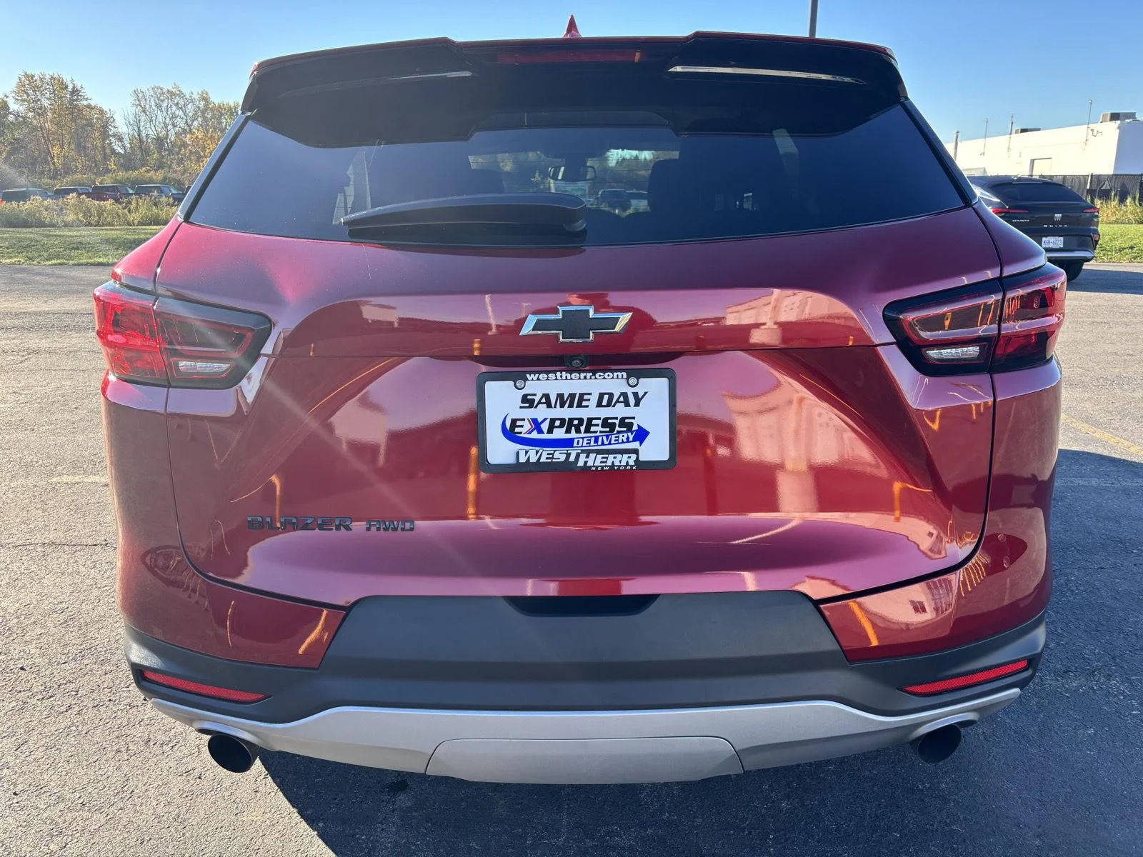 Used 2023 RADIANT RED TINTCOAT Chevrolet LT image 6