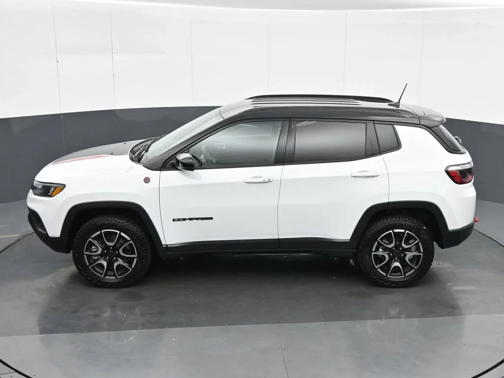 Used 2026 White Jeep Trailhawk image 22
