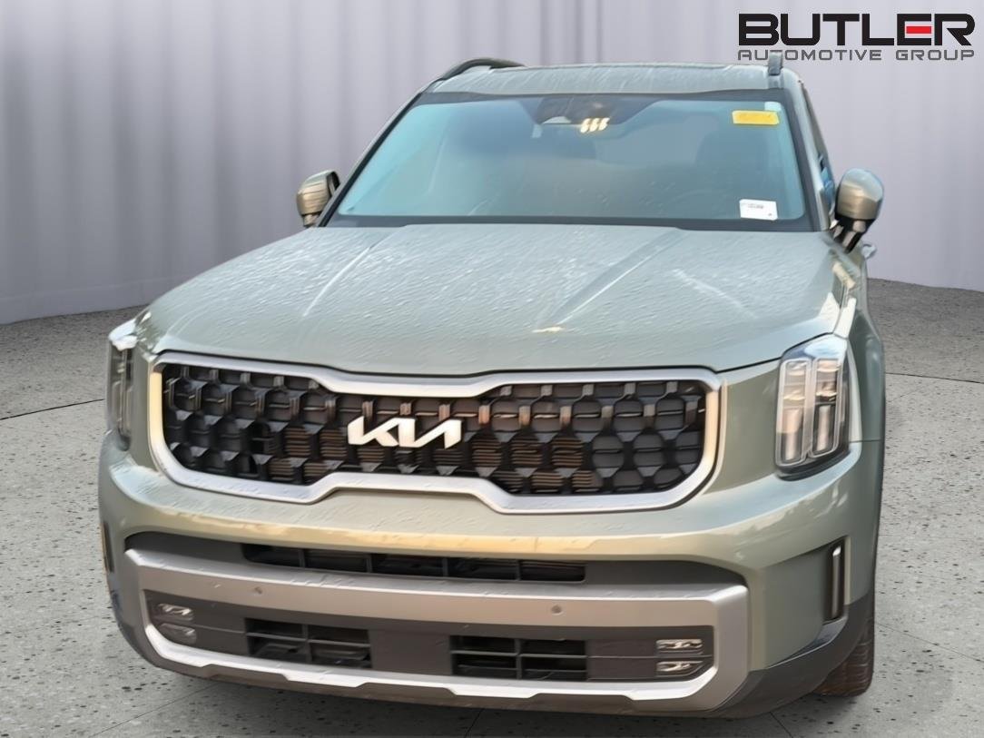 Used 2023 Jungle Green Kia SX X-Pro image 3