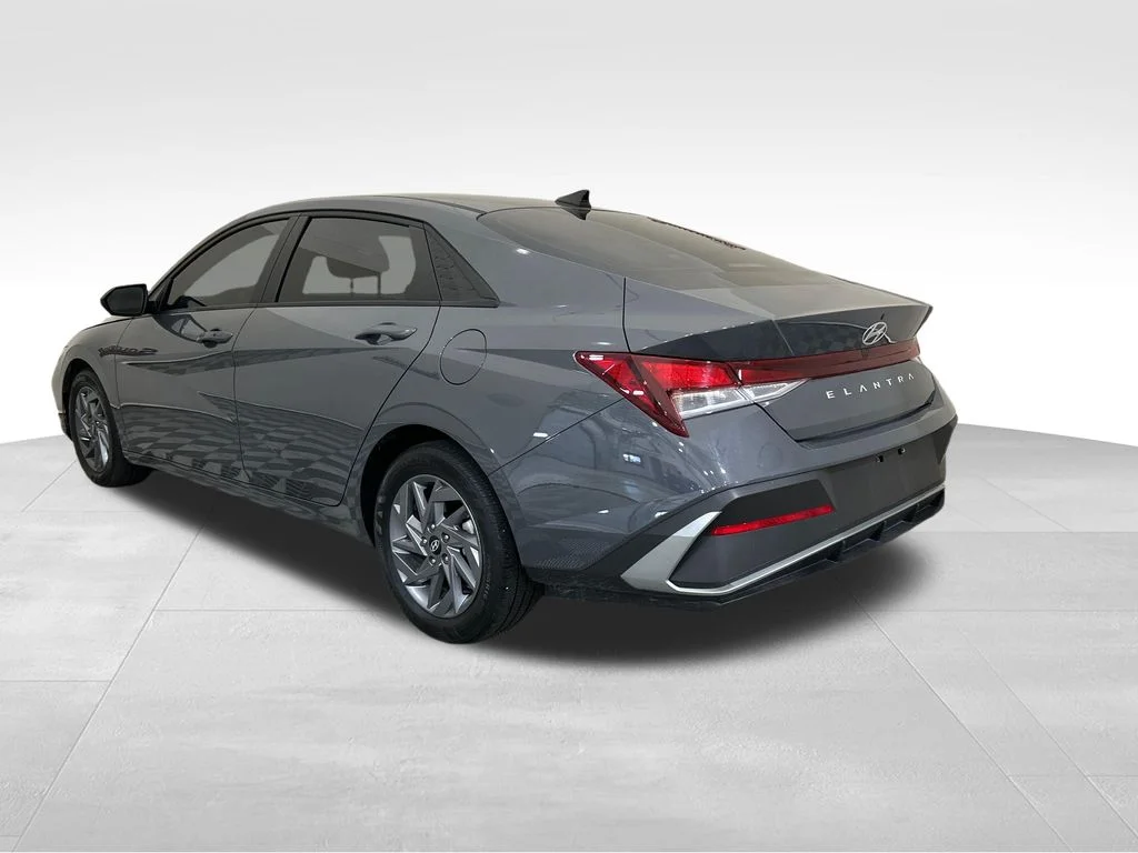 Certified Used 2024 Gray Hyundai SEL image 3