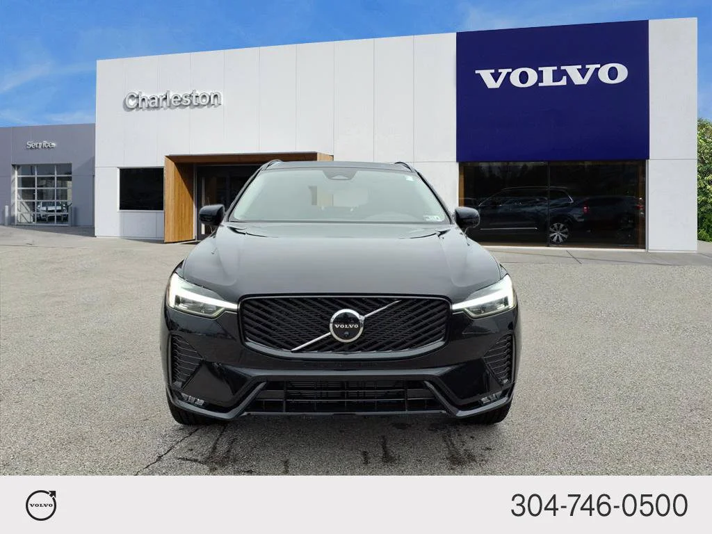 New 2026 Onyx Black Volvo Plus image 8