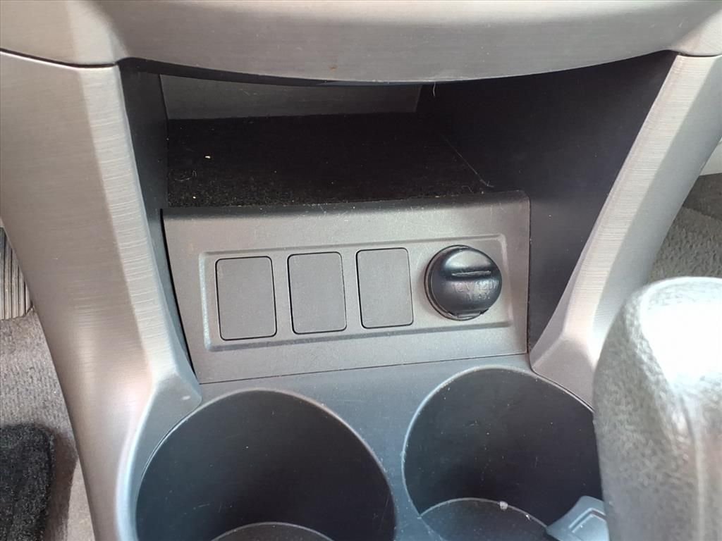 Used 2006 Silver Toyota Base image 24