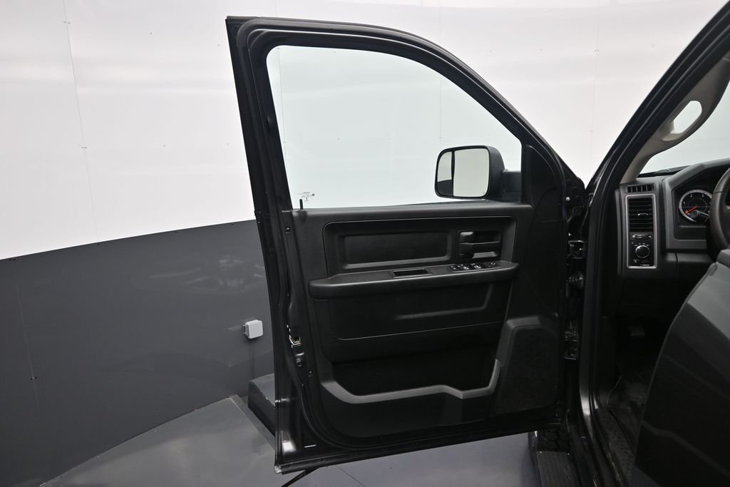 Used 2018 Gray Ram Tradesman image 11