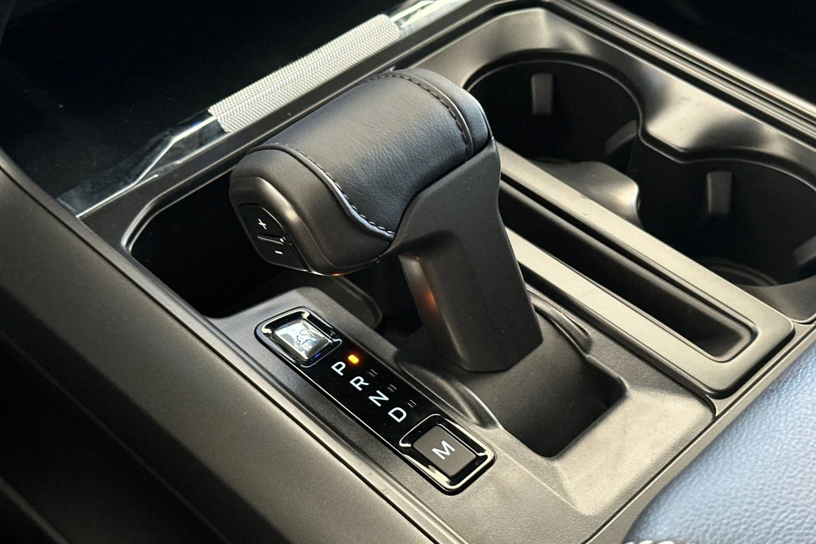 New 2026 Star White Metallic Tri-Coat Ford Lariat® image 20