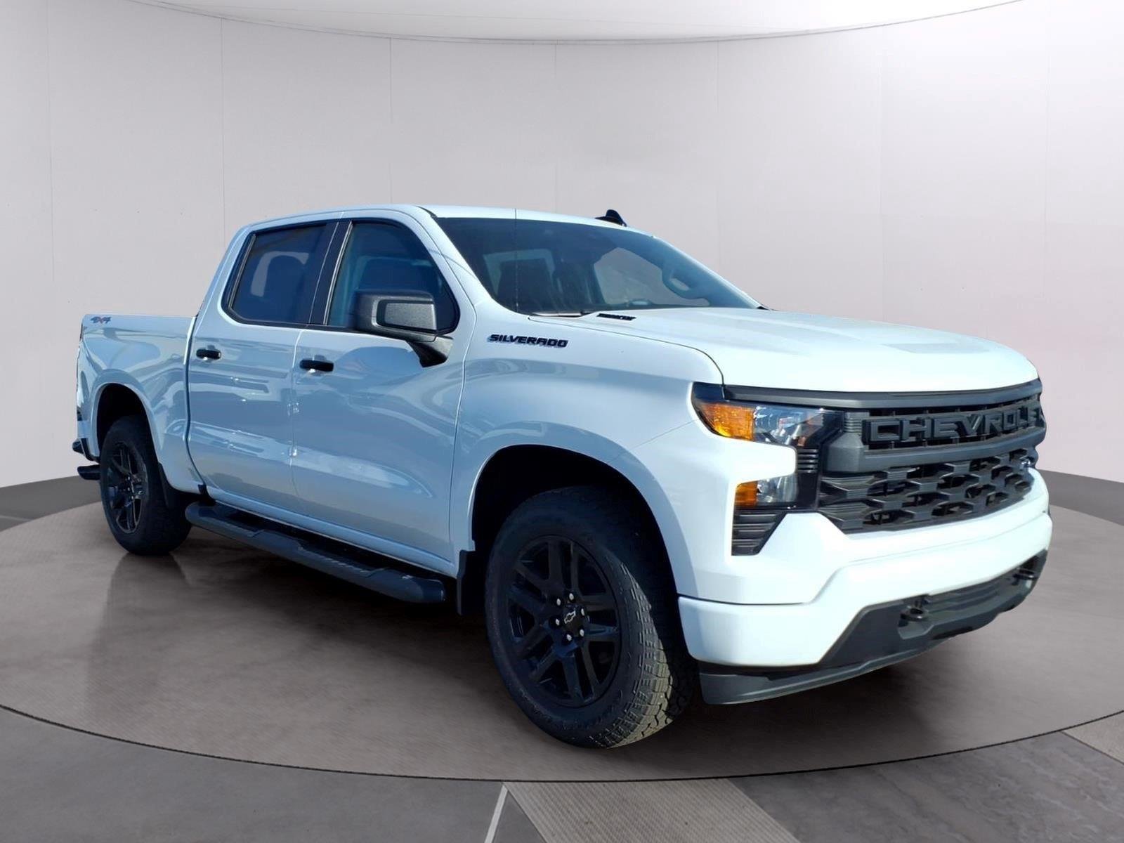 New 2026 Summit White Chevrolet Custom image 7