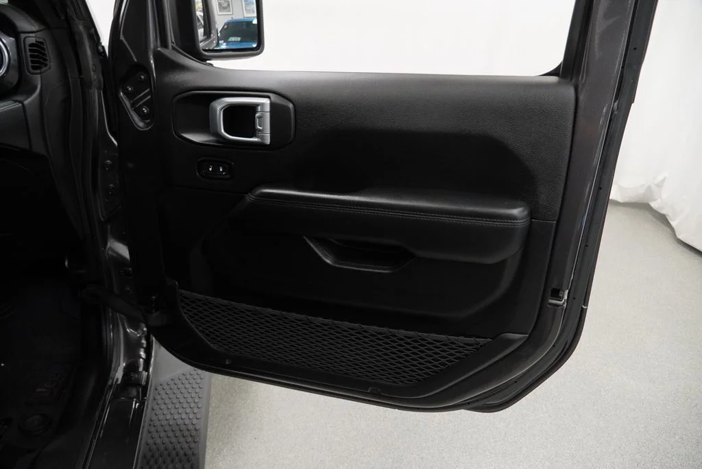 Used 2021 Gray Jeep Unlimited Sahara Altitude image 46