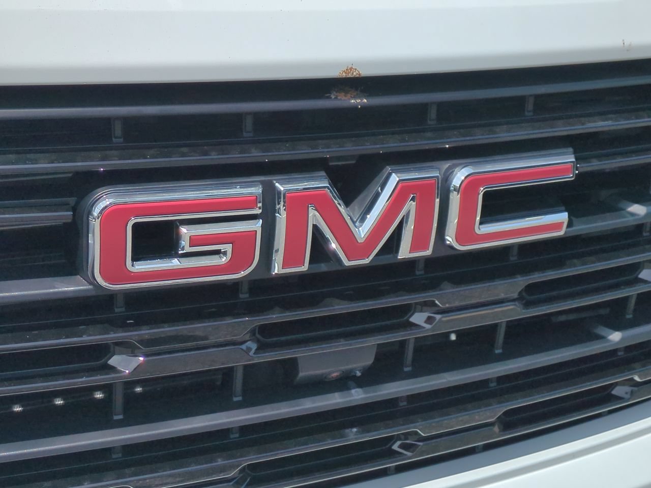 New 2026 Summit White GMC Elevation image 32