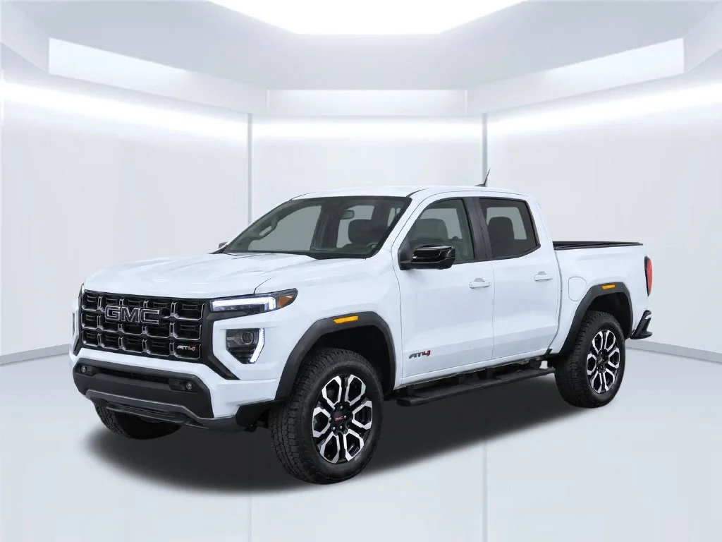 New 2026 White GMC AT4 image 2