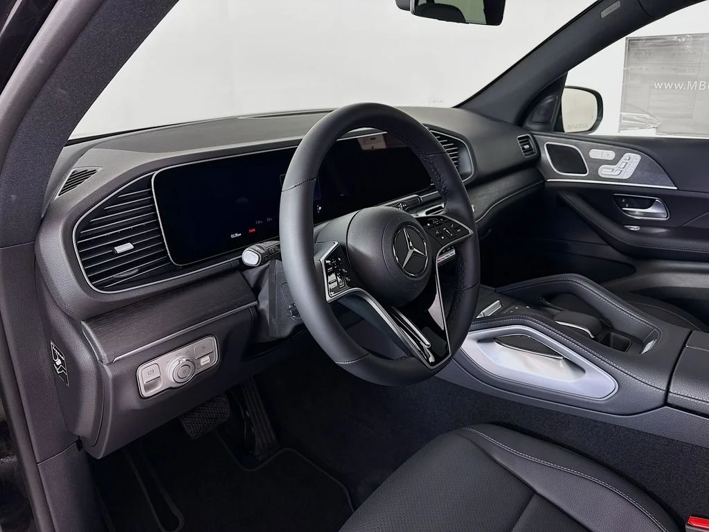 Certified Used 2026 Obsidian Black Metallic Mercedes-Benz GLE 350 image 4