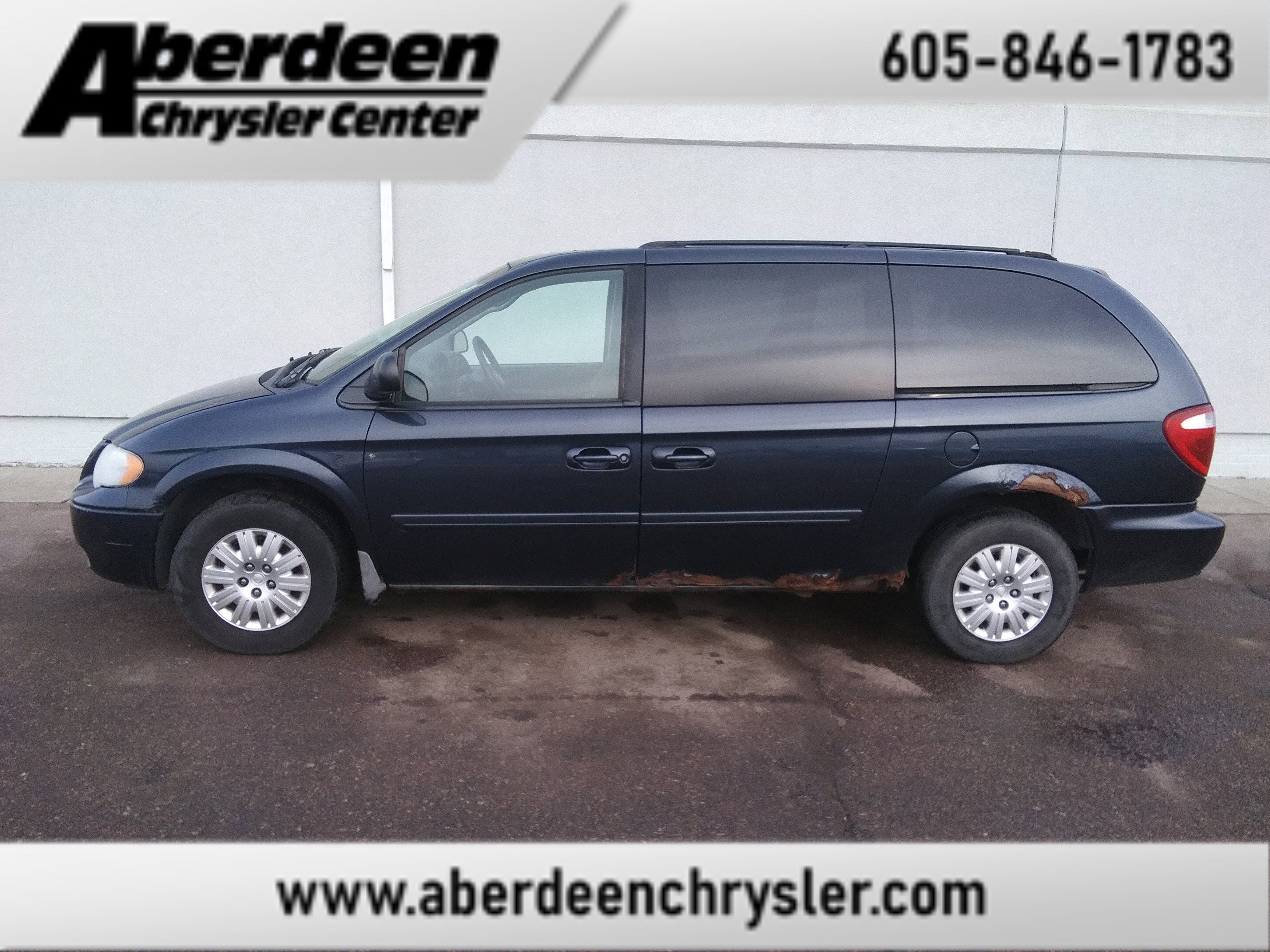 2007 Chrysler Town & Country LX