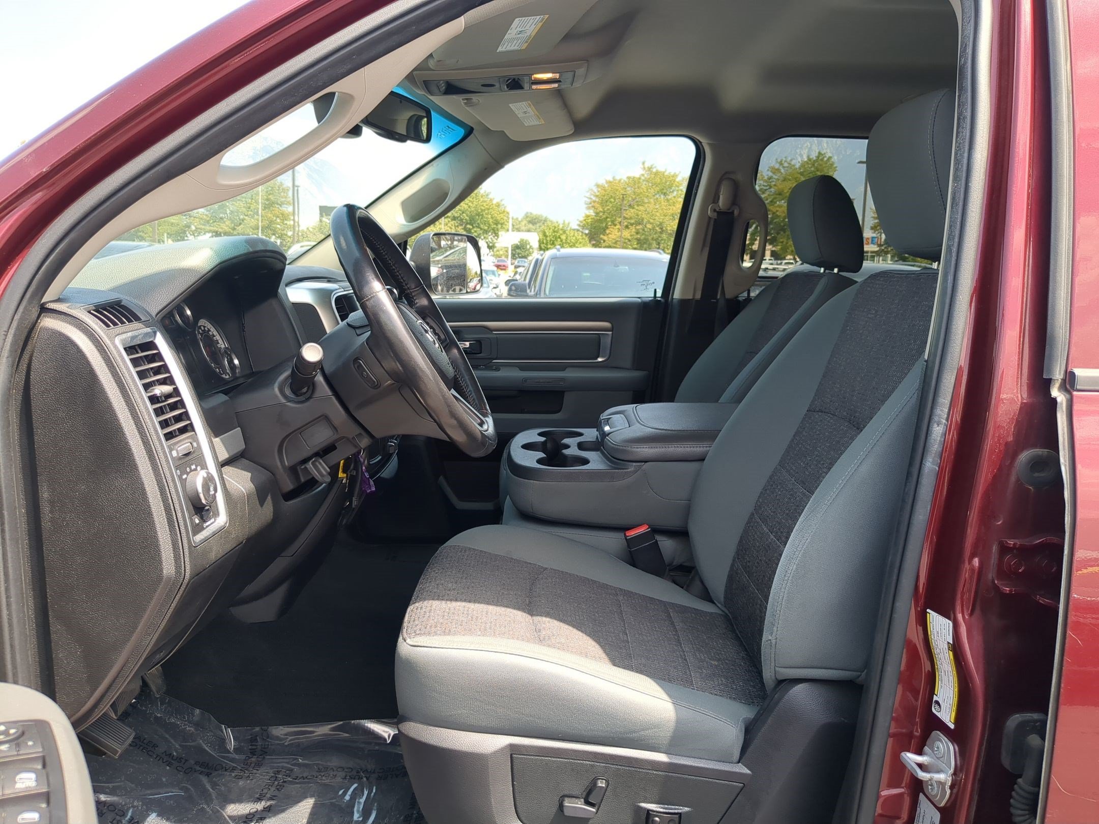 Used 2016 Delmonico Red Pearlcoat Ram Big Horn image 16