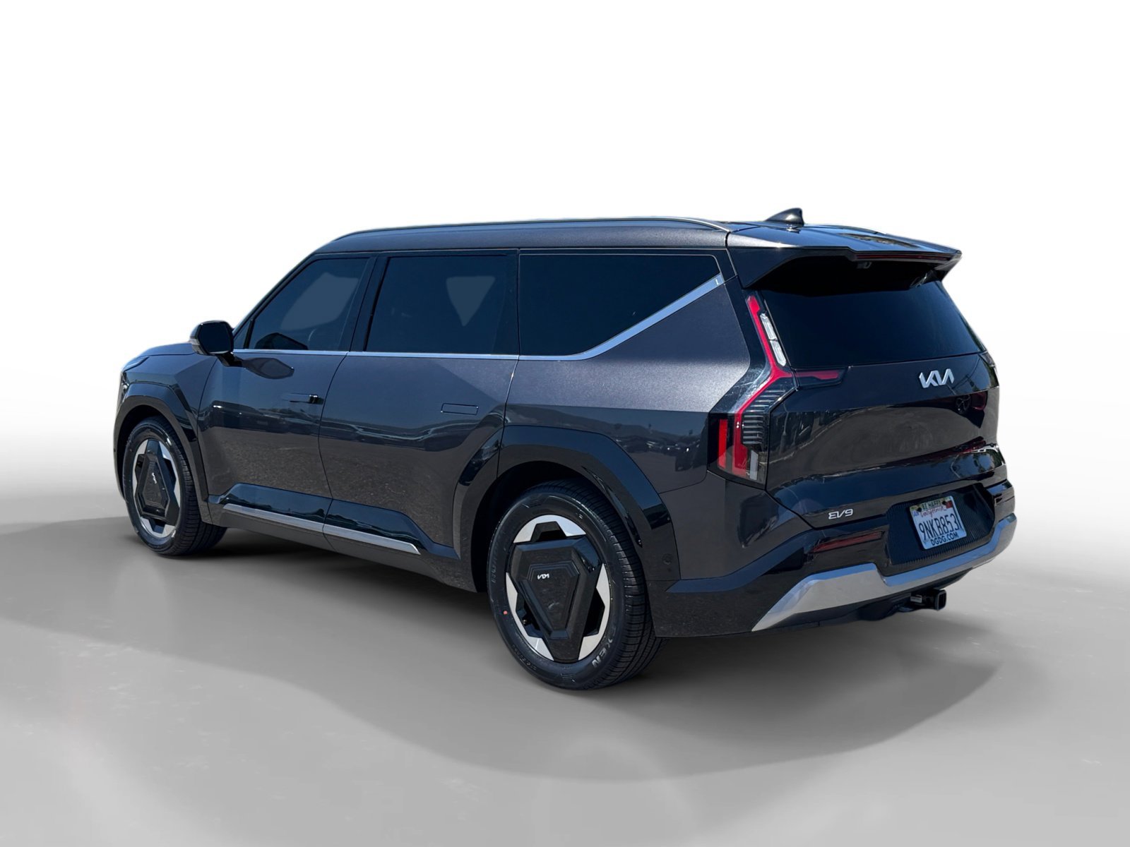Used 2024 Panthera Metallic Kia Land image 3