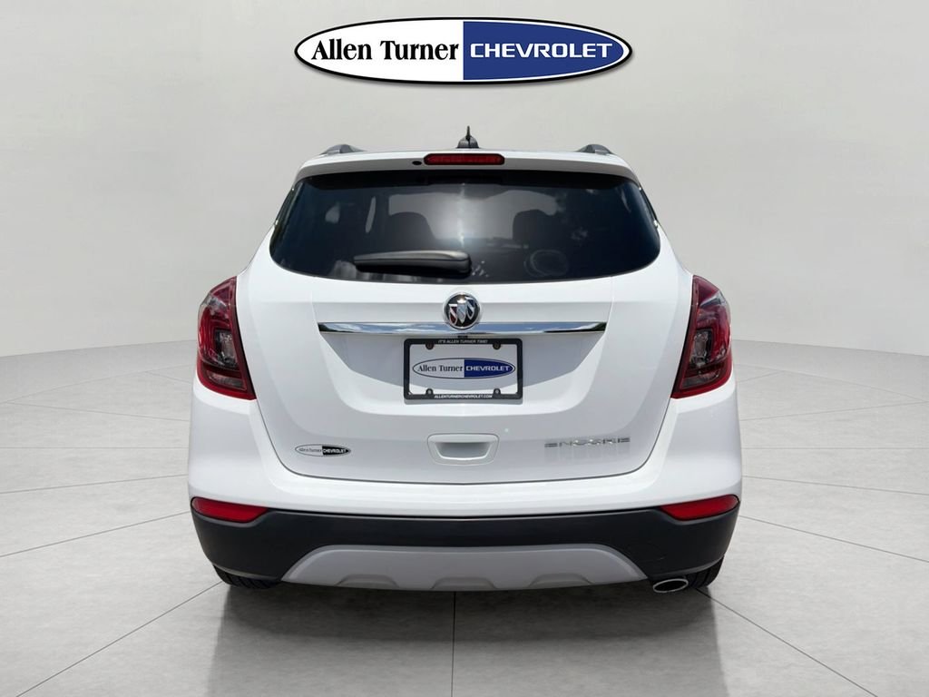 Used 2020 White Buick Preferred image 5