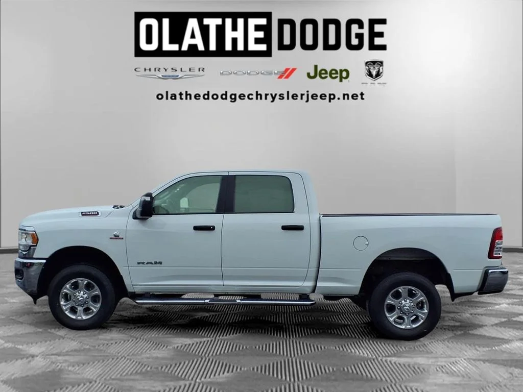 Used 2024 White Ram Big Horn image 20