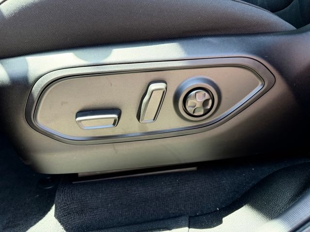 New 2026 Baltic Gray Metallic Clear-Coat Exterior Paint Jeep Laredo image 21