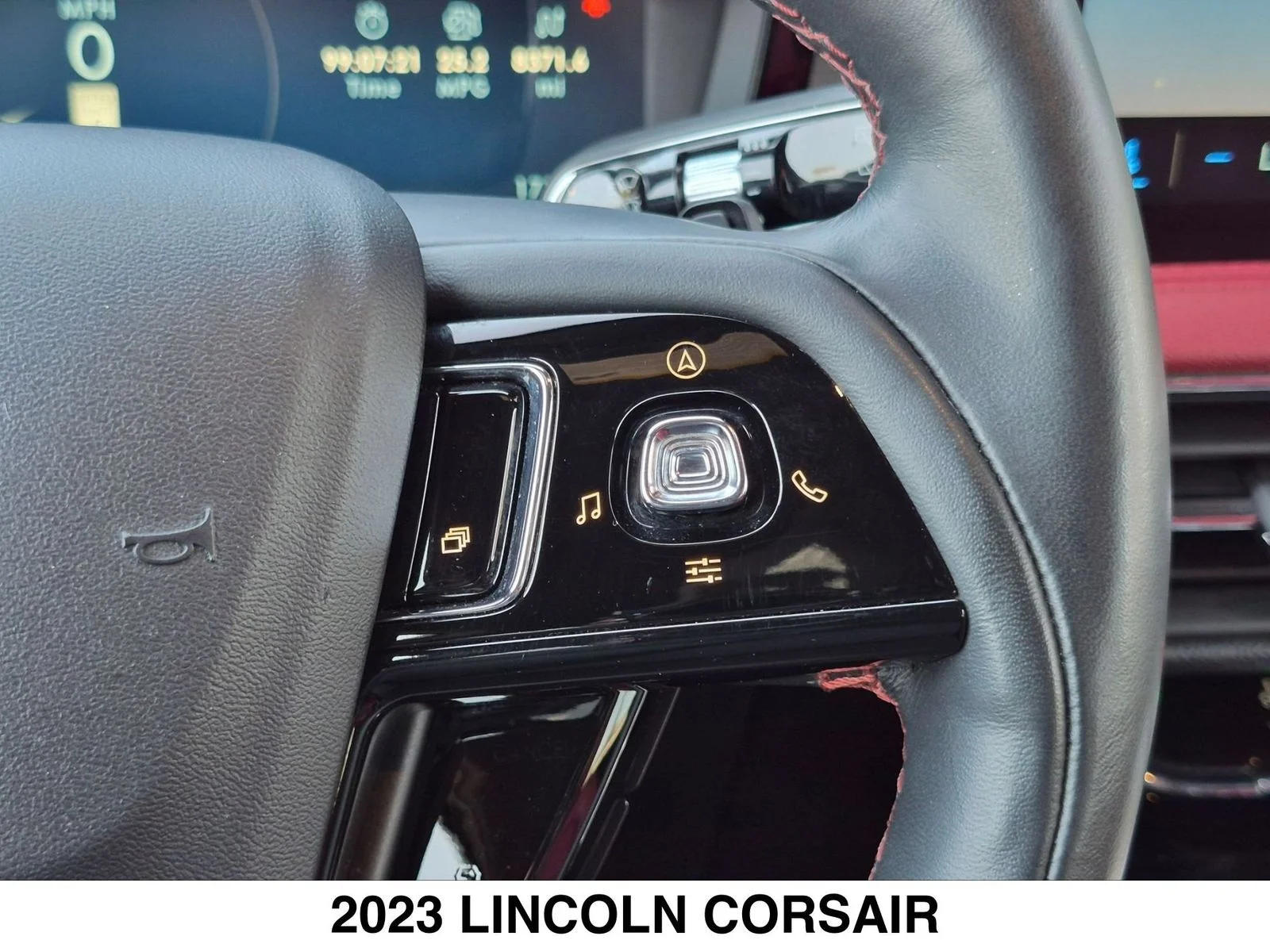 Used 2023 Silver Lincoln Reserve image 15