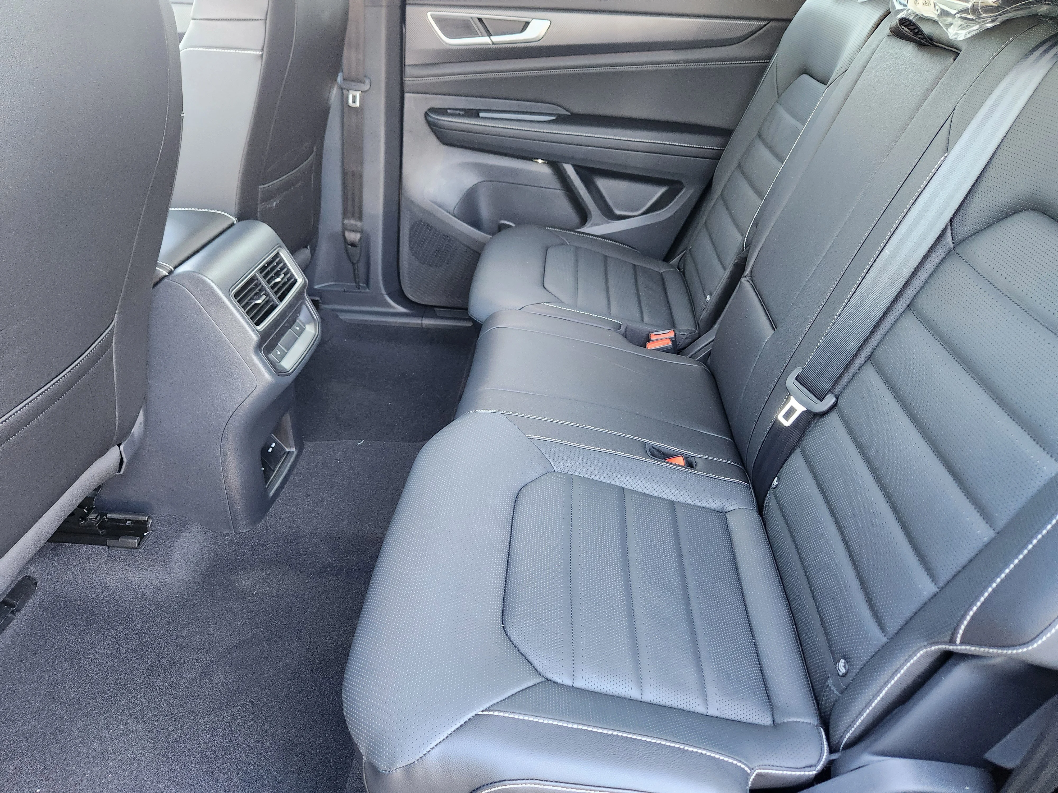 New 2026 Silver Volkswagen 2.0T SEL R-Line Black image 21