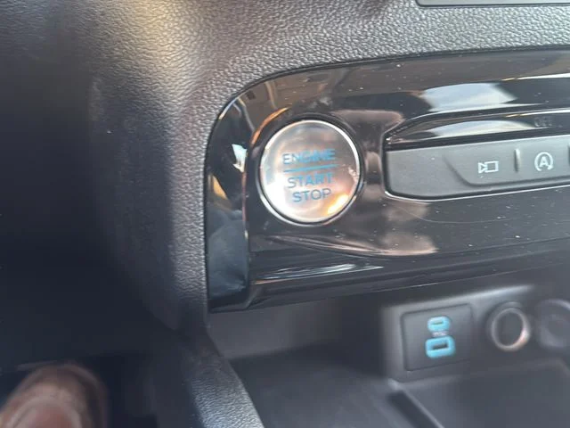 Used 2023 Silver Ford Active image 17