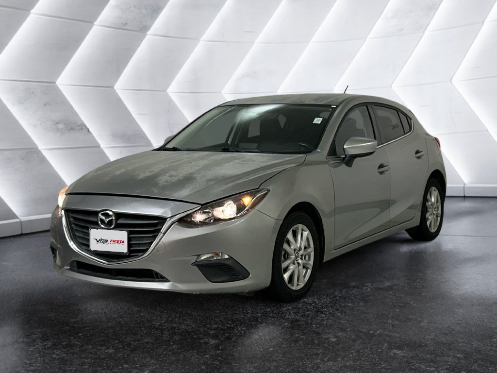 Used 2016 Silver Mazda i Sport image 3