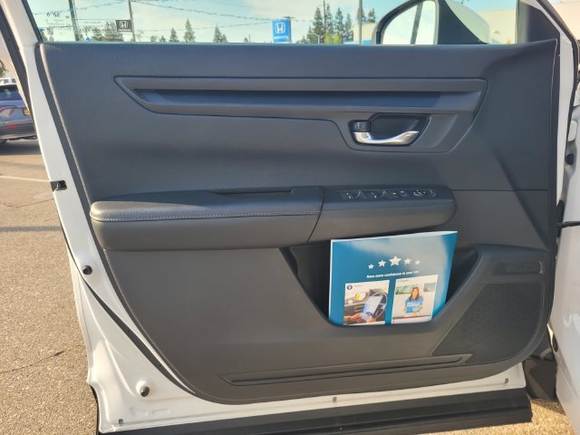 Used 2025  Honda LX image 18
